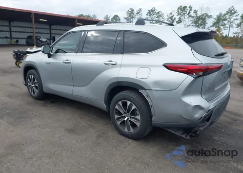 2021 Toyota Highlander Hybrid Xle z USA, uszkodzony, nr VIN 5TDGARAH1MS008292